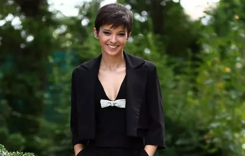 Transformare spectaculoasă! Cum arăta Karina Jianu cu aproape 7 ani în urmă, pe când era elevă de liceu