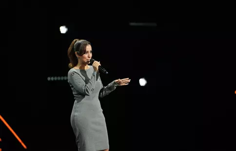 Cine este Laila El Akaaf, medicul chirurg care vine la X Factor 2025. Jurații sunt impresionați de talentul ei