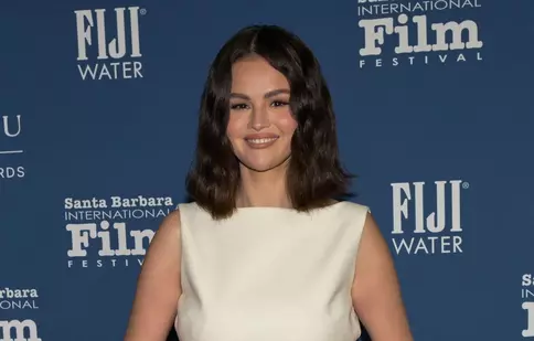 Selena Gomez, senzațională la Festivalul de Film de la Santa Barbara. Actrița a avut un look impecabil