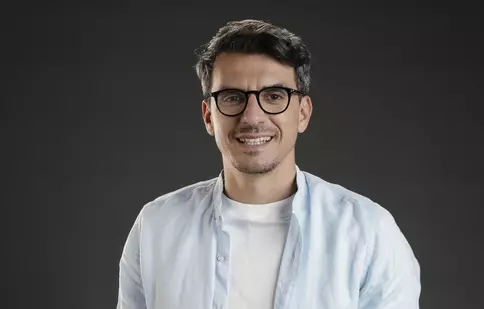 Cum arată mama lui Alexandru Ion. Concurentul de la Asia Express 2025 a dezvăluit că părinții lui sunt divorțați