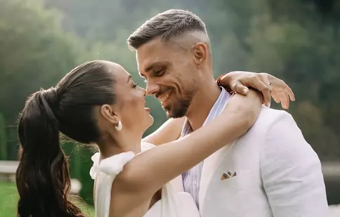 Vlăduța Lupău își sărbătorește soțul. Ce imagini speciale de familie a publicat online. „Peste ani, când ne uităm în urmă…”