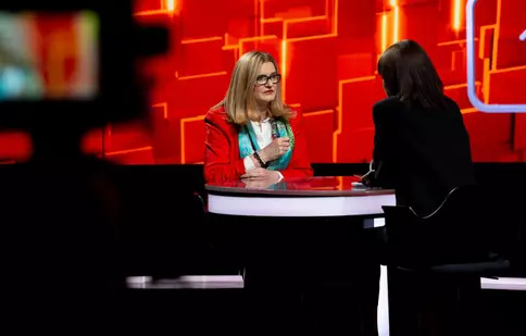 Elisabeta Lipă, la 40 de întrebări cu Denise Rifai. „Veți face valuri în politică?”