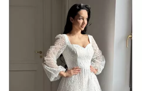 Găsește Rochia Albă Elegantă Care Te Va Face Să Strălucești: Materiale Care Îți Îmbogățesc Stilul
