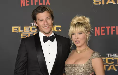 Millie Bobby Brown și Jake Bongiovi, primele imagini cu fiica lor adoptivă. Cum arată micuța vedetei din „Stranger Things