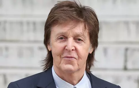 Cum arată Paul McCartney la 82 de ani. Legenda Beatles se bucură de o vacanță de lux în St. Barts
