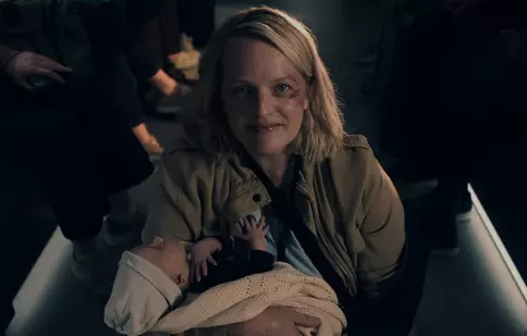 „Povestea slujitoarei” se apropie de marele final. Ce să aștepți de la sezonul 6 și unde poți vedea noile episoade cu Elisabeth Moss