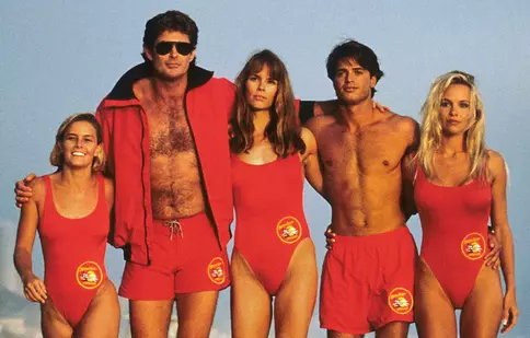 Serialul Baywatch revine pe micul ecran în luna mai. Unde poate fi urmărit