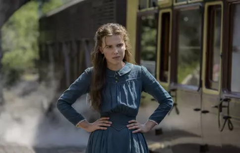 „Enola Holmes 3” vine pe Netflix! Millie Bobby Brown, Henry Cavill și Louis Partridge se întorc în rolurile lor. Detalii despre continuarea mult așteptată