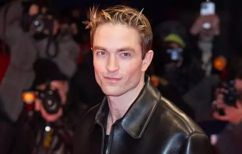 Robert Pattinson, de nerecunoscut! Actorul și-a decolorat sprâncenele pentru noul rol din Dune. Cum arată în pielea personajului Scytale