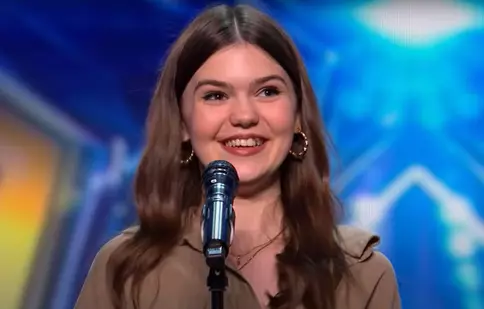 Maya Giotea, adolescenta din Timișoara care a cucerit „Britain’s Got Talent”. Reacția fulgerătoare a juriului după ce a cântat piesa „Listen”. VIDEO