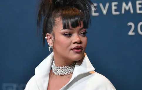 Rihanna, într-o lenjerie intimă perfectă pentru noaptea nunții. Imaginile incendiare cu artista