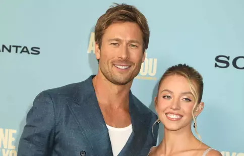 Sydney Sweeney și Glen Powell ar avea o relație amoroasă. Cum a surprins-o sora actorului la nunta ei