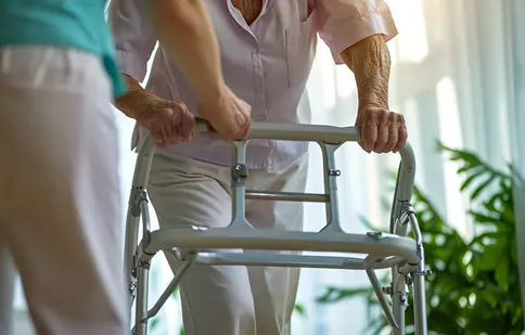 Găsirea unui cămin de bătrâni potrivit: Cum să alegi locul ideal pentru îngrijirea unui vârstnic