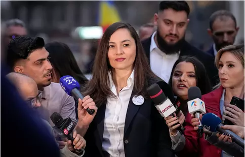 Val de reacții pe Facebook după mesajul ironic postat de Ana Maria Gavrilă, în urma victoriei lui Nicușor Dan. Postarea a devenit rapid virală