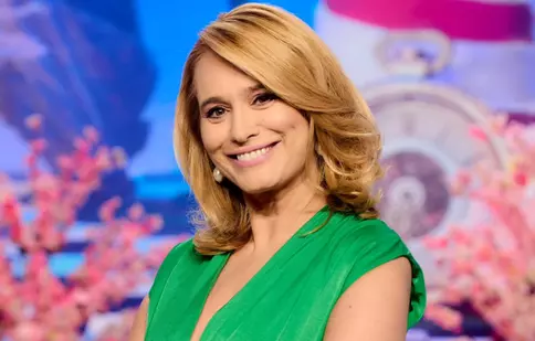Andreea Esca, imagine rară cu legitimația de presă de la SOTI. „De Ziua Dorului. Mi-e dor de mine!”