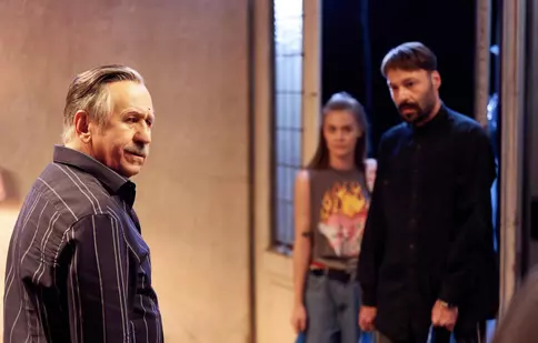 Ce se întâmplă în ultimul episod din Tătuțu'. Războiul dintre clanuri devine mai aprig ca oricând