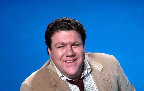 George Wendt a murit la 32 de ani de la difuzarea ultimului episod din Cheers. Serialul i-a adus celebritatea mondială
