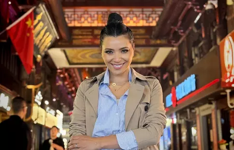 Corina Caragea, vacanță spectaculoasă în China: „Este o altă planetă”. Ce a zis despre roboții care i-au adus mâncarea la ușă
