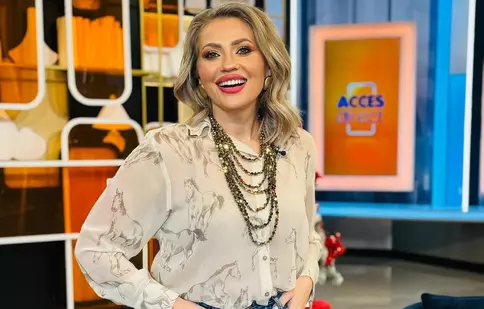 Imagini rare din grădina Mirelei Vaida. Un loc superb cu piscină și locuri de joacă pentru copii