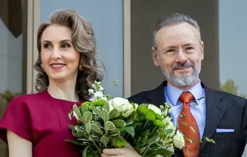 Imagini de la nunta lui Mihai Albu. Ce rochie de mireasă a purtat Elena. Cine au fost nașii