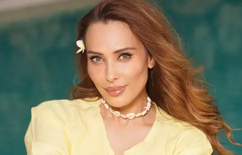 Iulia Vântur, apariție inedită într-un scurtmetraj în limba engleză. Artista joacă alături de un actor indian celebru
