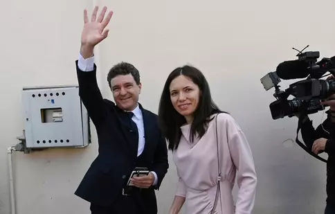 Cât a plătit Mirabela Grădinaru pentru rochia purtată în ziua alegerilor prezidențiale. Detalii despre ținuta care a atras toate privirile