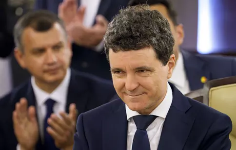 Nicușor Dan merge la meciul de adio al Cristinei Neagu: „Un sportiv român, cel mai bun din lume de patru ori, e ceva uriaș”