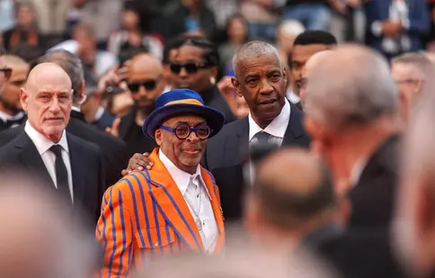 Denzel Washington, dialog aprins cu un reporter, pe covorul roșu de la Cannes. Ce l-a nemulțumit pe celebrul actor