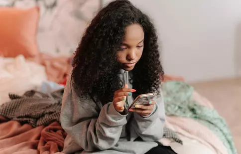 Adolescenții și tehnologia - cum formează Apple generațiile viitoare