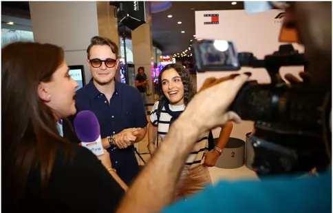 Brad Pitt, aplauze furtunoase la lansarea în România a filmului „F1. Filmul”. Cine a fost la premieră