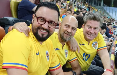 Cătălin Măruță, Cosmin Seleși și Pavel Bartoș, seară ca între băieți la meciul România – Cipru. Vedetele Pro TV, în tribune cu fiii lor