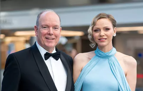 Charlene de Monaco a strălucit pe covorul roșu. Cum a apărut la Festivalul de Televiziune de la Monte Carlo