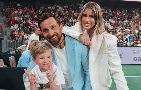 Dani Oțil și Gabriela Prisăcariu, noi imagini adorabile cu fiul lor. Tiago a furat toate privirile la Sports Festival