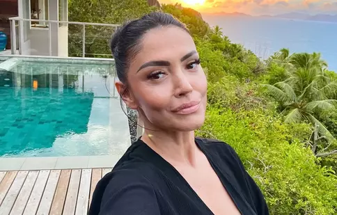 Andreea Mantea, vacanță de vis în Seychelles. Vedeta Kanal D, imagini superbe în costum de baie alături de fiul ei