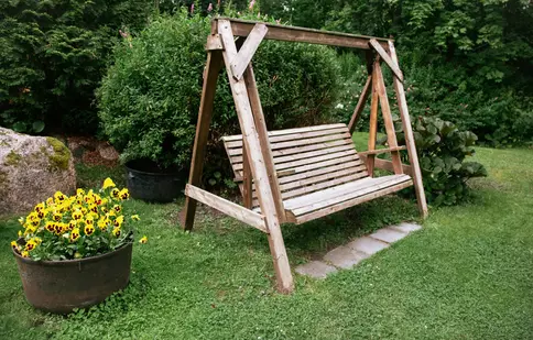 Cum să creezi atmosfera de plajă la tine în curte?