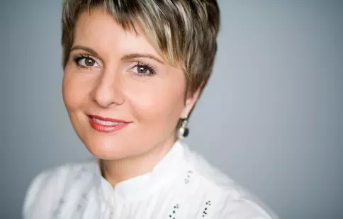 Dana Deac s-a retras din jurnalism după 35 de ani de carieră. „Am avut şansa rară să trăiesc o viaţă profesională care m-a împlinit”