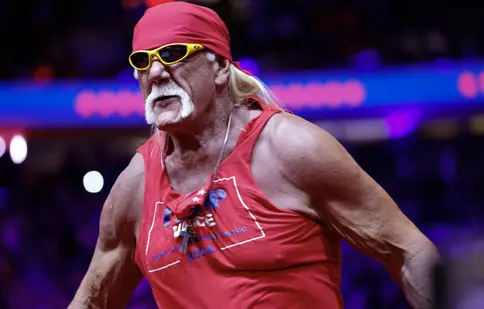 Hulk Hogan a murit la 71 de ani. Cum a reușit să dea lovitura în wrestling. Ce premiu primise de la Sylvester Stallone