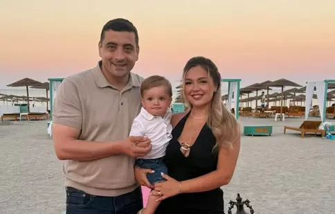 George Simion, la mare cu soția și fiul lor. Cum arată Ilinca în costum de baie