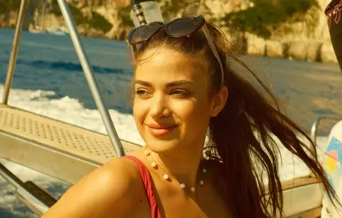 Mara Oprea, vacanță în Grecia: „Ne-a priit!” – cum arată actrița din „Lia - soția soțului meu” departe de camerele de filmat