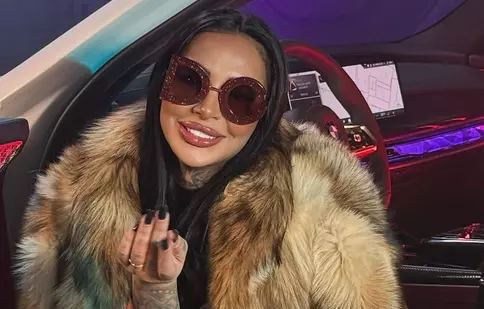 Carismă, controverse și scandaluri: Portretul Nabei Salem, ispita anului 2025. A făcut show în toate emisiunile la care a participat