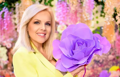 Oana Andoni, o vară cu chef de ducă și aromă de cafea. „Așa ar trebui să ne fie viața, cum e vara”. EXCLUSIV