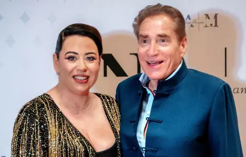 Oana Roman, mesaj emoționant pentru tatăl ei, Petre Roman: „Te-au hulit, dar ai rămas drept. Ești al meu mereu tânăr”
