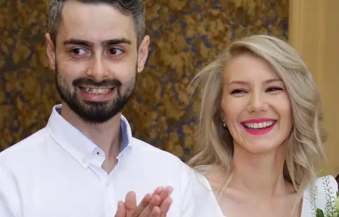 Alexandra și Radu Bucălae, imagini emoționante de la cununia civilă. De ce au lipsit părinții lor de la eveniment