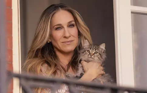 Sarah Jessica Parker, mesaj emoționant după încheierea „And Just Like That”: „Carrie a iubit, a pierdut, a trăit” – Ce a dus la anularea serialului HBO