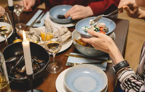 Mai mult decât o simplă întâlnire: 4 idei pentru a crea momente memorabile alături de prieteni