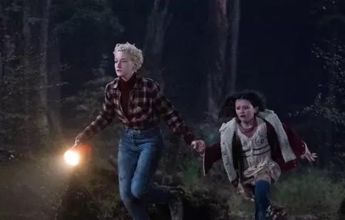 „Wolf Man” pe SkyShowtime: Christopher Abbott și Julia Garner în rolurile principale