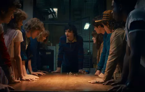 Netflix a prezentat trailerul pentru ultimul sezon din „Stranger Things”. Dată de lansare. Serialul va fi lansat în trei etape