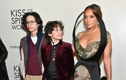 Gemenii lui Jennifer Lopez și ai lui Marc Anthony au ajuns la majorat! Cum arată acum Emme și Max, la 18 ani. Imagini rare din copilăria lor