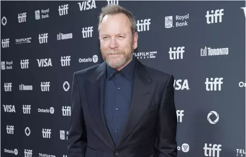 „Father Joe”: ce știm despre noul thriller exploziv cu Kiefer Sutherland, Al Pacino și Ever Anderson, produs de Luc Besson