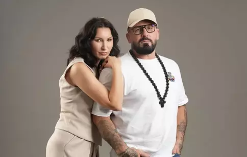 Cum arată viața lui Cătălin Zmărăndescu la Târgoviște. Gospodărie cu peste 100 de păsări și liniștea departe de București